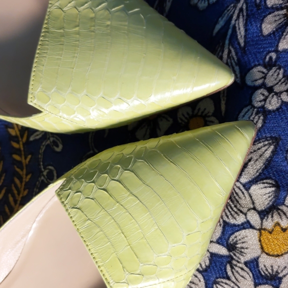 Jimmy Choo Pointed Python Flats - Picture 5 of 7